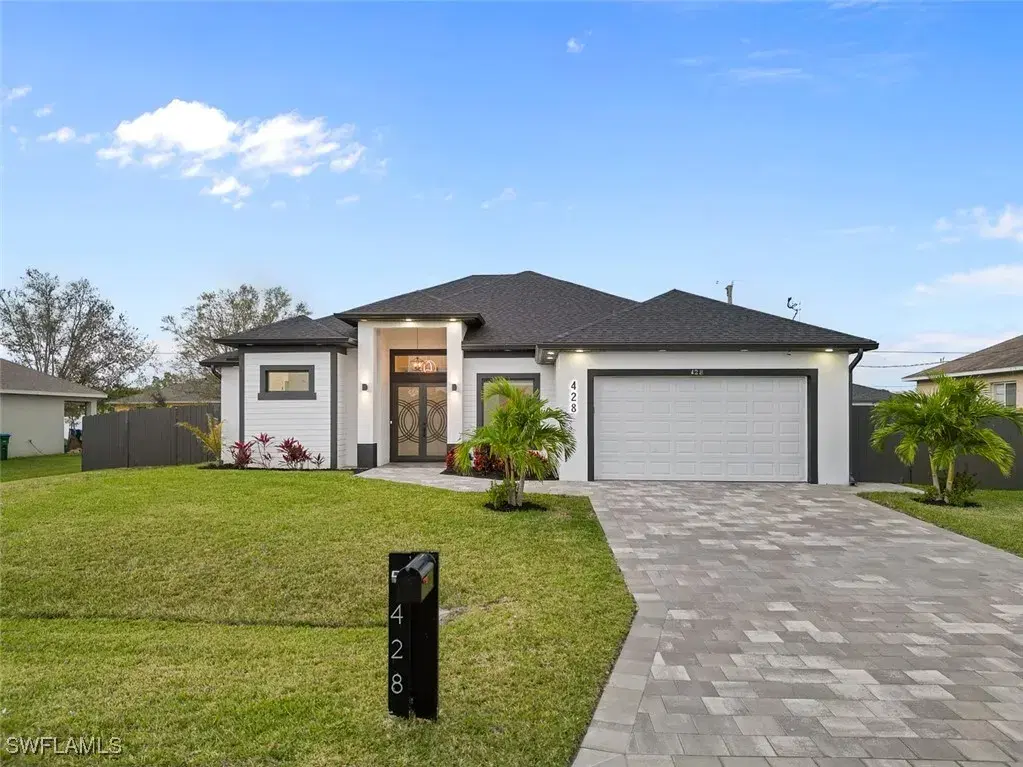 Picture of 428 NE 1St Ave, Cape Coral, FL 33909