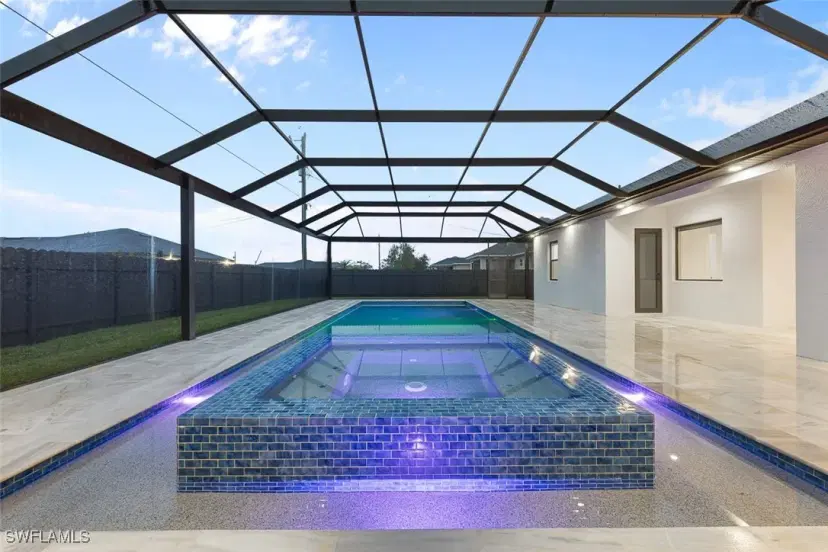 Picture of 428 NE 1St Ave, Cape Coral FL 33909