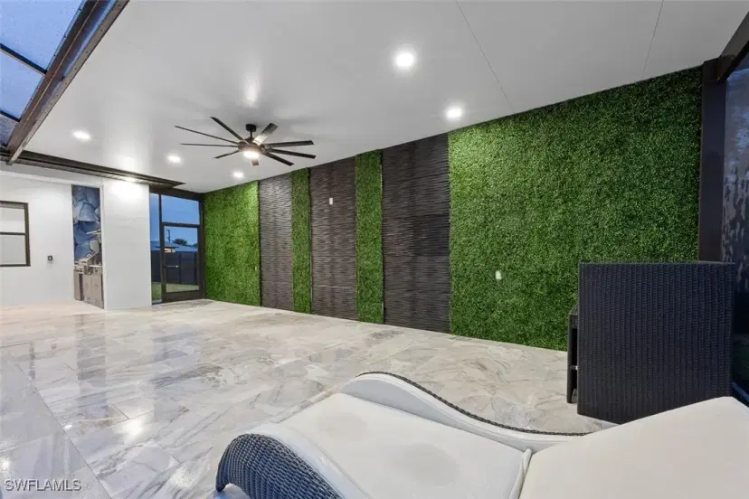 Picture of 428 NE 1St Ave, Cape Coral FL 33909
