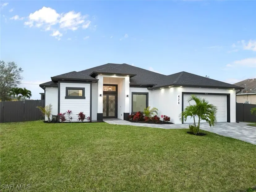 Picture of 428 NE 1St Ave, Cape Coral FL 33909