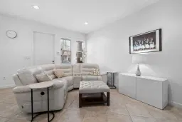 Picture of 661 Corte Madera Lane 4, West Palm Beach, FL 33401