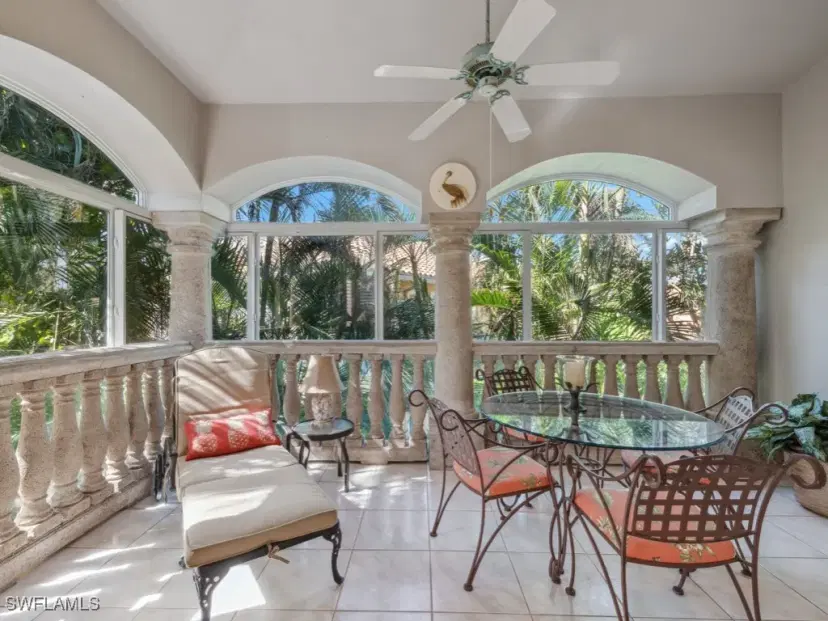 Picture of 600 Via Mezner 1502, Naples FL 34108