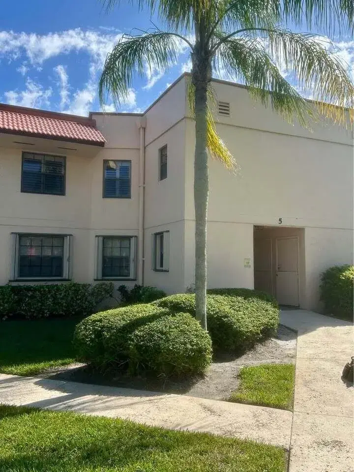 Picture of 2041 NE Collins Circle 5-80, Jensen Beach FL 34957