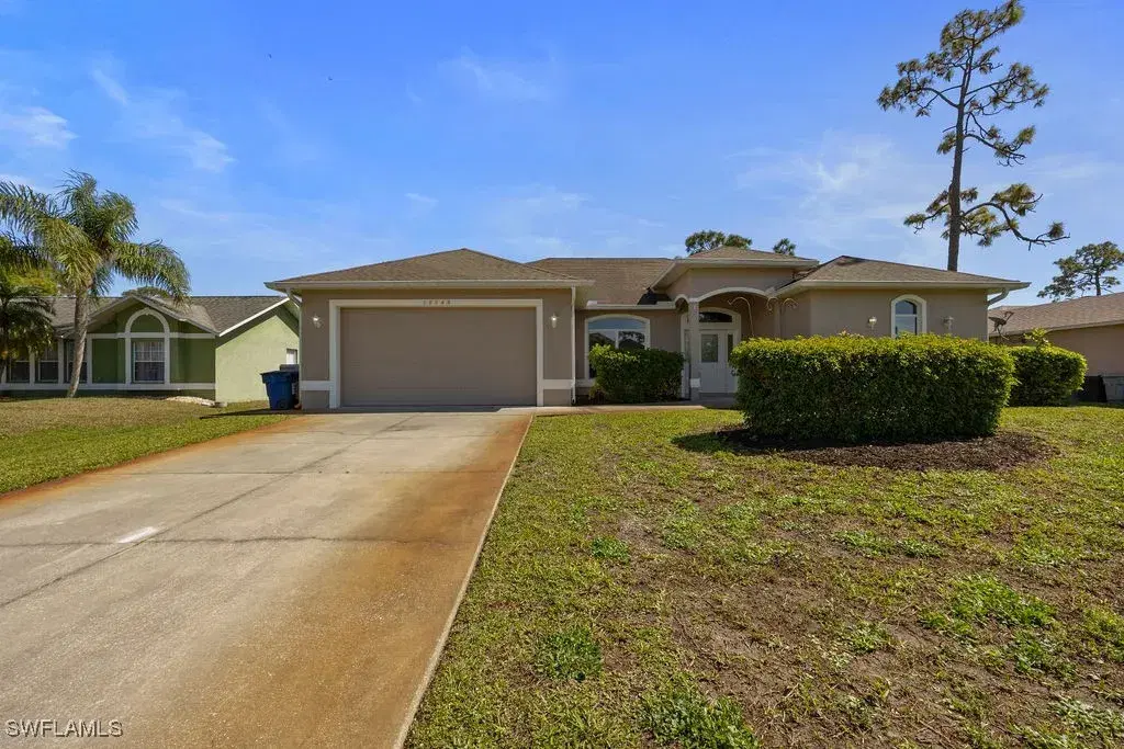 Picture of 18245 Hemlock Rd, Fort Myers, FL 33967