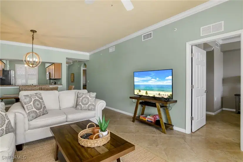 Picture of 9723 Acqua Ct 315, Naples FL 34113