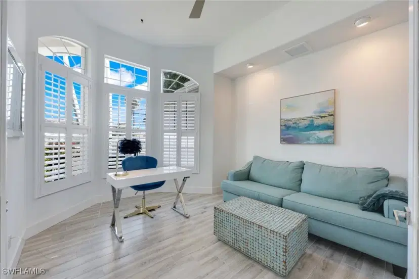 Picture of 5024 SW Pelican Blvd, Cape Coral FL 33914