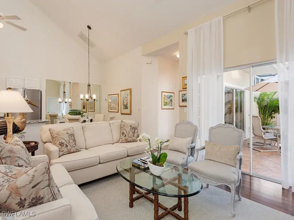 Picture of 4504 Court Way 23D, Naples, FL 34109