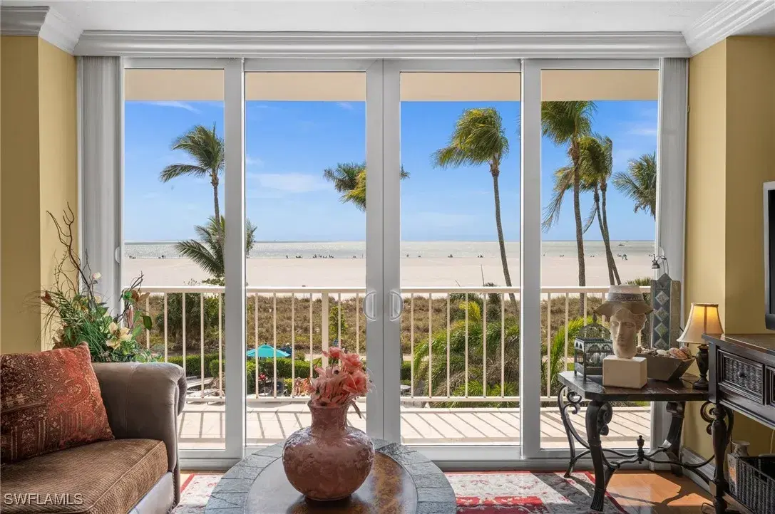 Picture of 140 Seaview Ct 302N, Marco Island, FL 34145