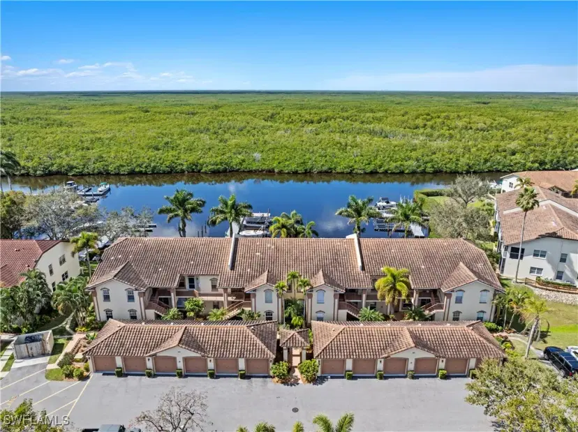 Picture of 182 Newport Dr 1003, Naples FL 34114