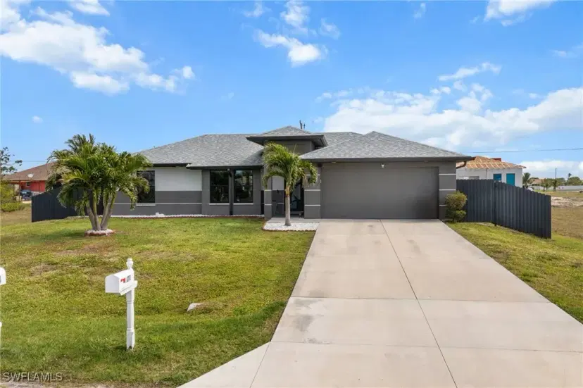 Picture of 1213 NE 6Th Pl, Cape Coral FL 33909