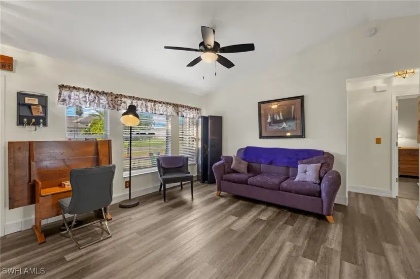 Picture of 205 SE 24Th St, Cape Coral FL 33990