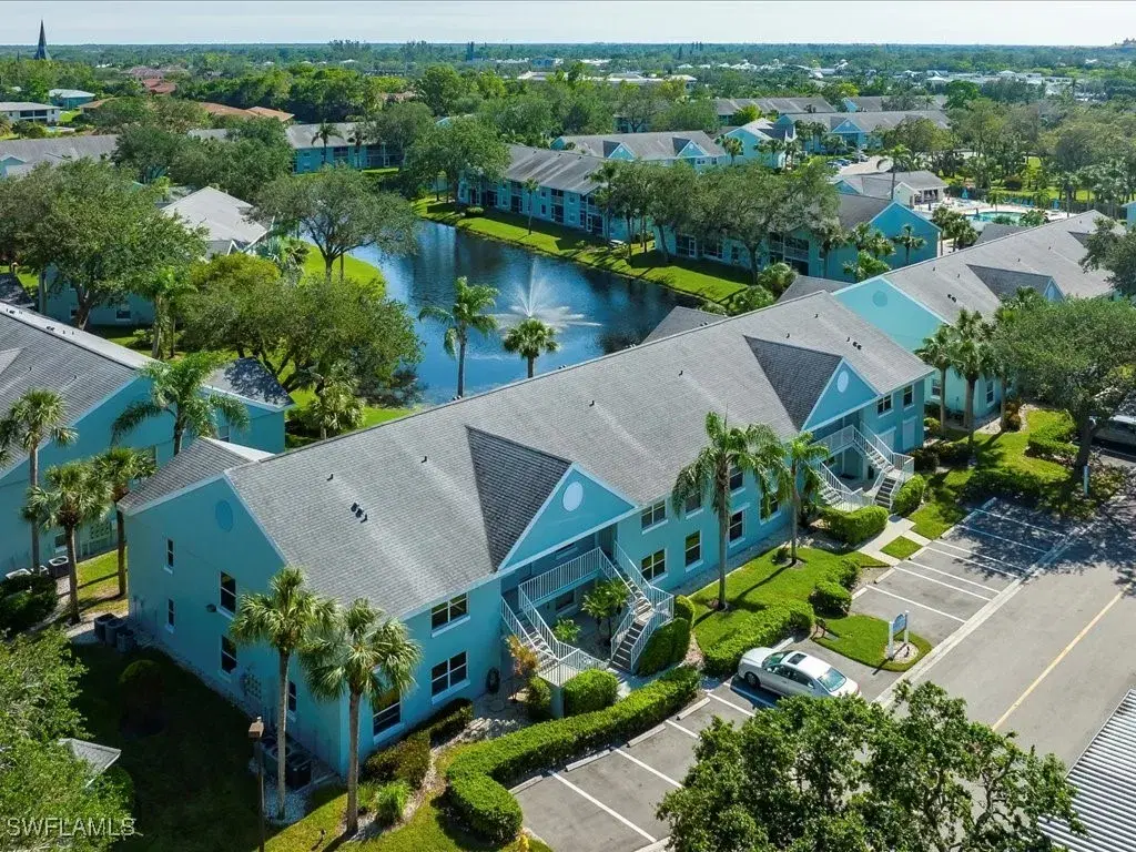 Picture of 161 Wading Bird Cir L204, Naples, FL 34110