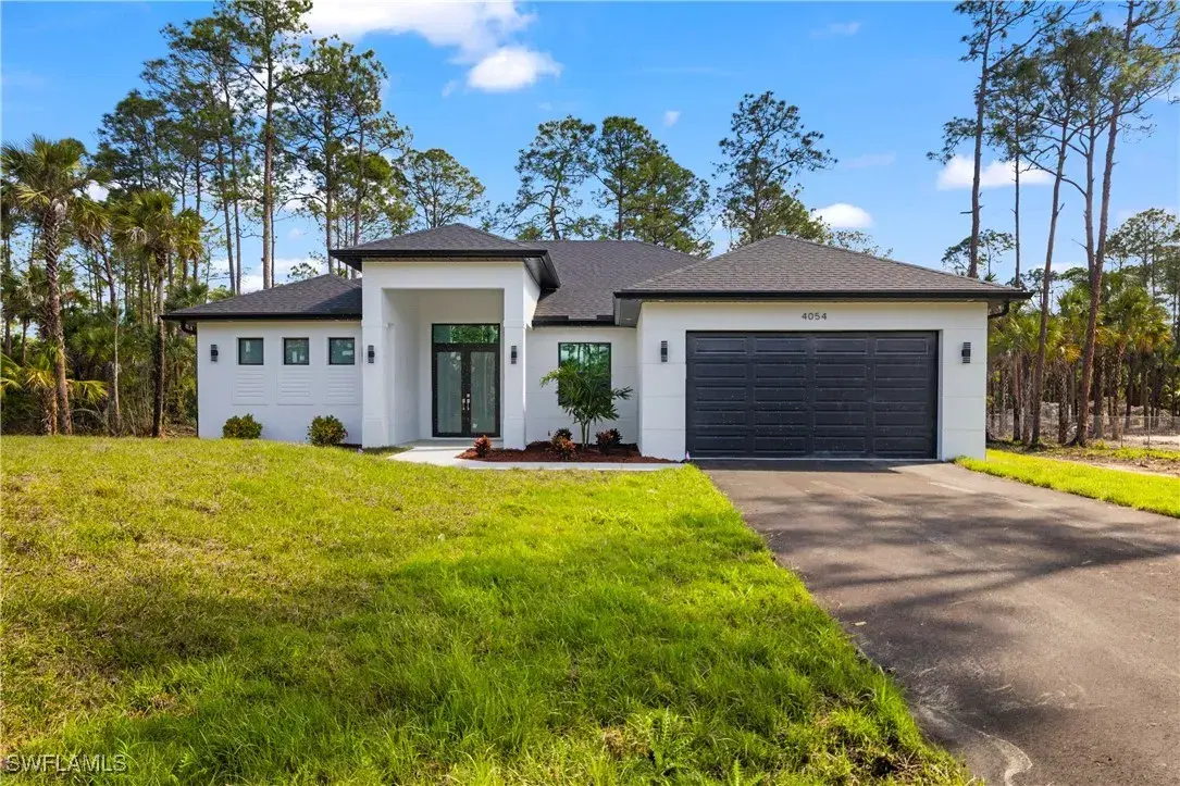 Picture of 4088 Everglades Blvd S, Naples, FL 34117