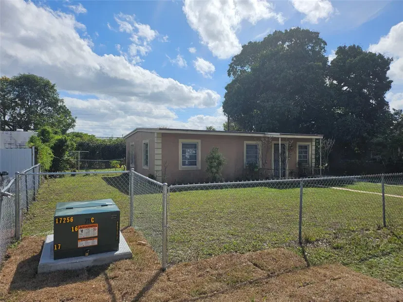 Picture of 2520 NW 160Th St, Miami Gardens FL 33054