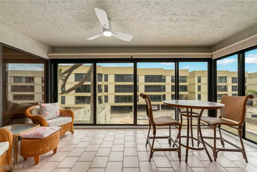 Picture of 2721 W Gulf Dr 212, Sanibel FL 33957