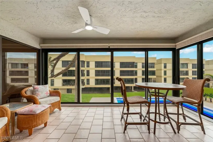 Picture of 2721 W Gulf Dr 212, Sanibel FL 33957