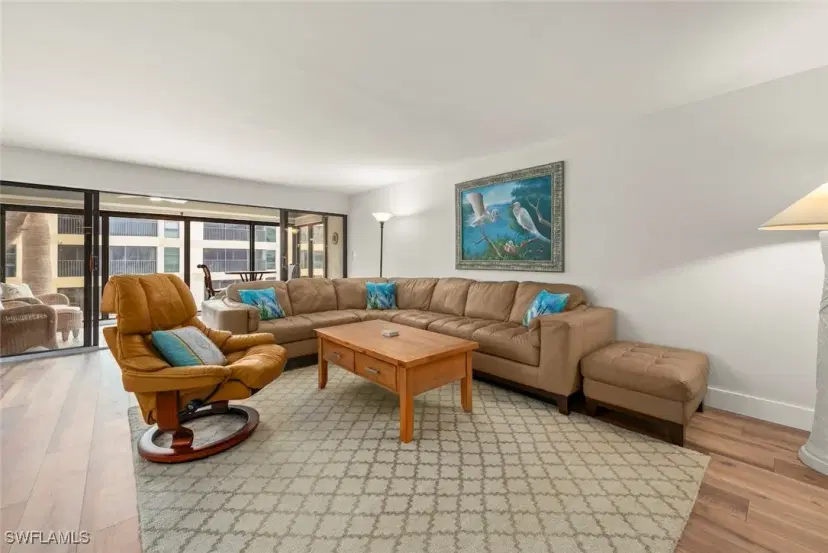 Picture of 2721 W Gulf Dr 212, Sanibel FL 33957