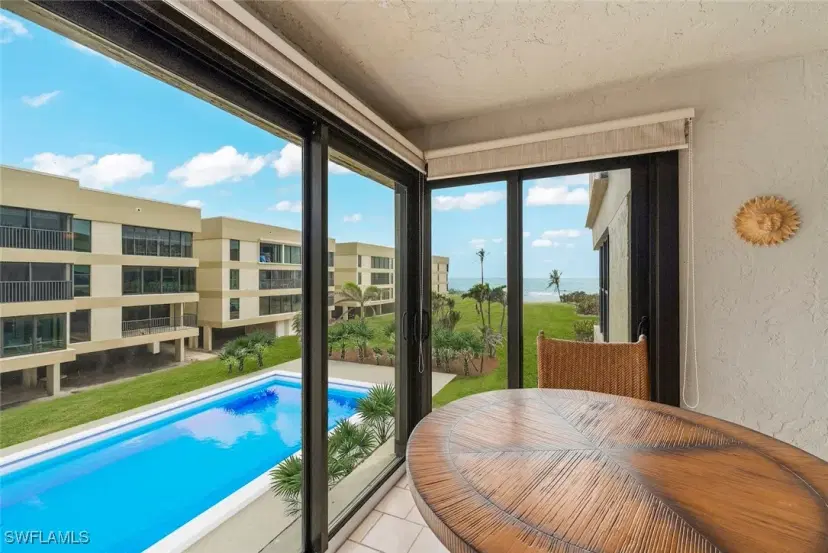 Picture of 2721 W Gulf Dr 212, Sanibel FL 33957