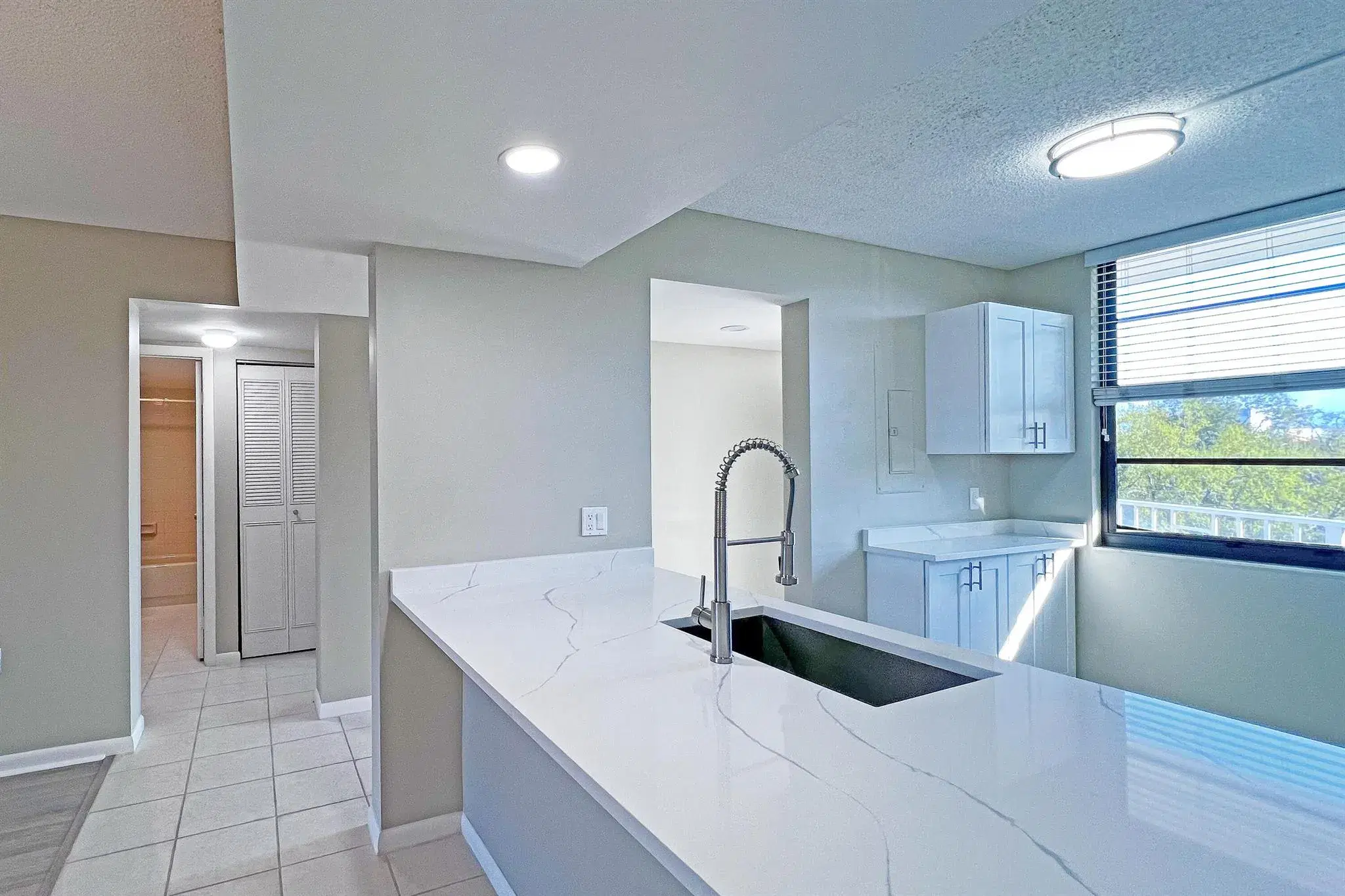 Picture of 3636 Whitehall Drive 402, West Palm Beach, FL 33401
