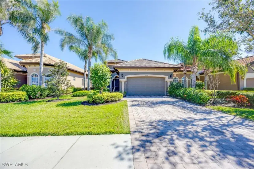 Picture of 6574 Caldecott Dr, Naples FL 34113