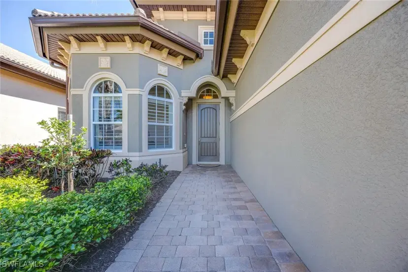 Picture of 6574 Caldecott Dr, Naples FL 34113