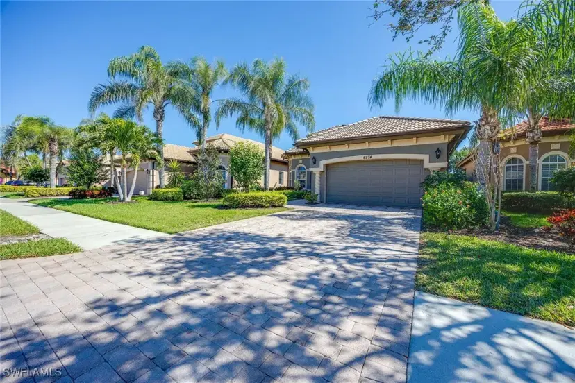Picture of 6574 Caldecott Dr, Naples FL 34113