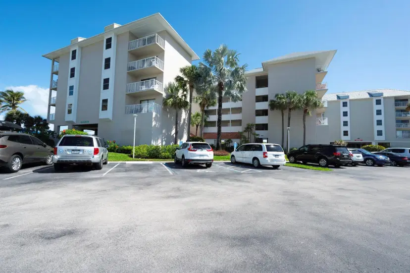 Picture of 429 NE Tradewind Lane 2106, Stuart FL 34996