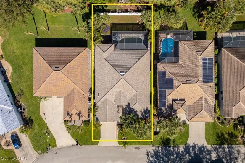 Picture of 11771 Pine Timber Ln, Fort Myers FL 33913