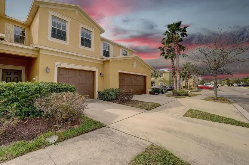 Picture of 2007 Hawks View Drive, Ruskin FL 33570