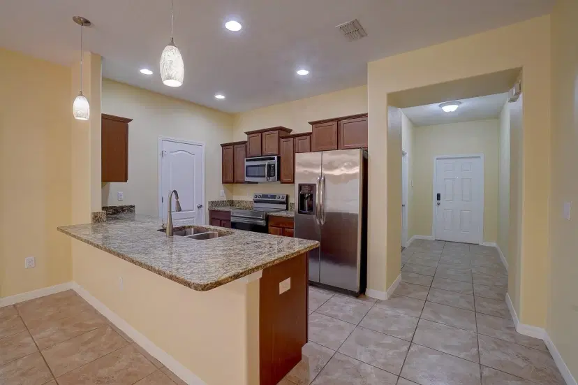 Picture of 2007 Hawks View Drive, Ruskin FL 33570