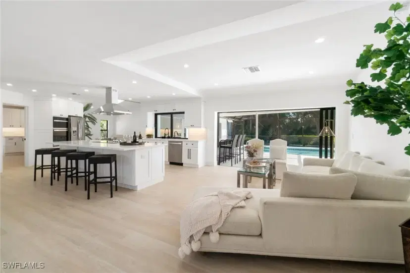 Picture of 2421 Kings Lake Blvd, Naples FL 34112