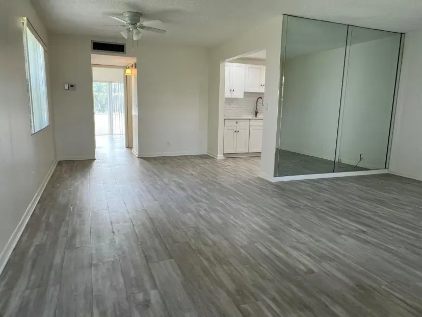 Picture of 10 Burgundy A, Delray Beach FL 33484