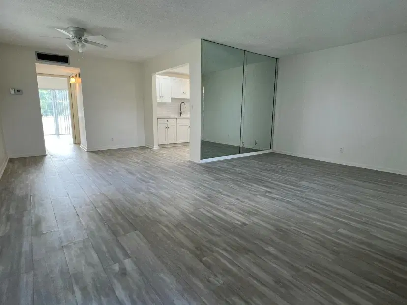 Picture of 10 Burgundy A, Delray Beach FL 33484