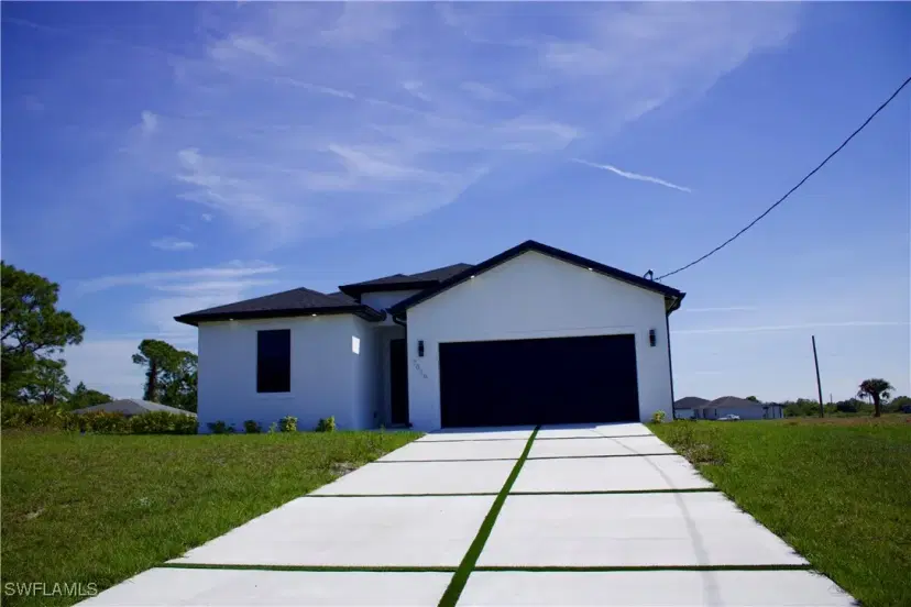 Picture of 7016 Tide Cir, Labelle FL 33935