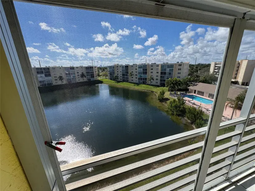Picture of 401 SE 3Rd St 604, Dania Beach FL 33004
