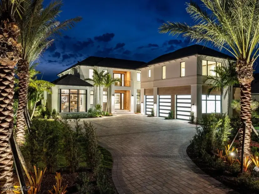 Picture of 3240 Gin Ln, Naples FL 34102
