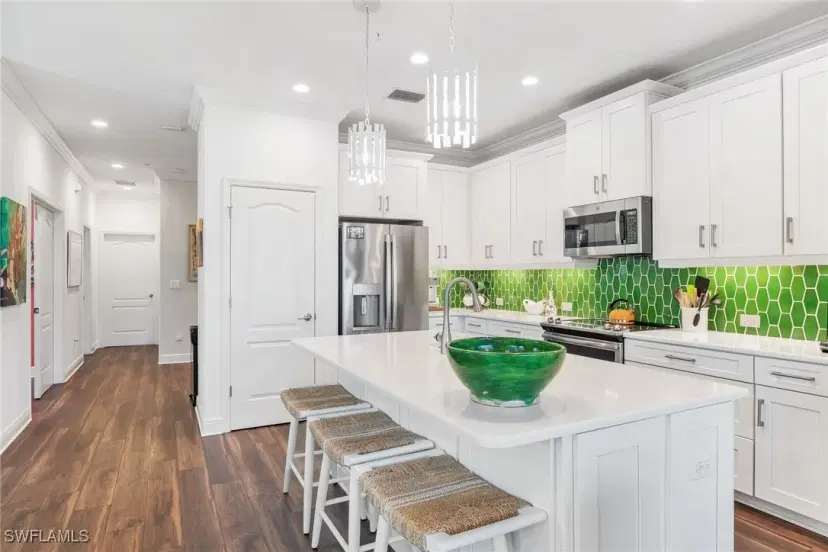 Picture of 6948 Avalon Cir 608, Naples FL 34112