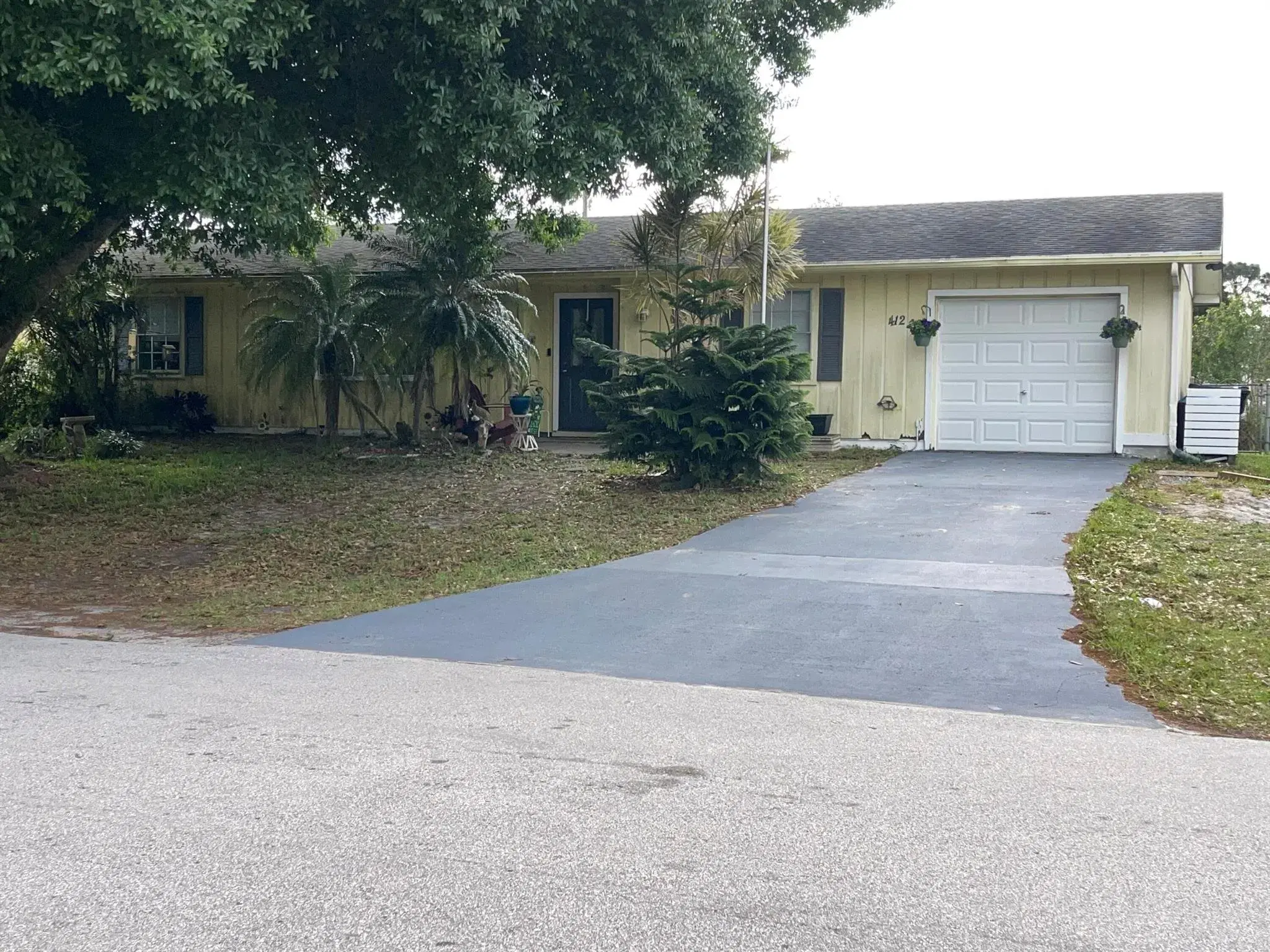 Picture of 412 NE Midvale Street, Port St Lucie, FL 34952