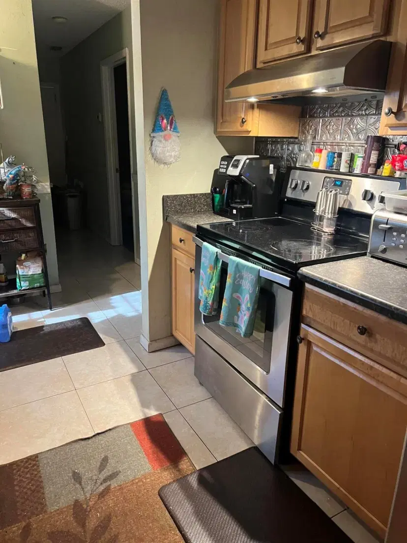 Picture of 412 NE Midvale Street, Port St Lucie FL 34952