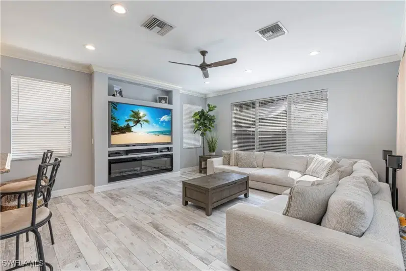 Picture of 1965 Isla De Palma Cir, Naples FL 34119