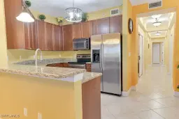 Picture of 10060 Lake Cove Dr 202, Fort Myers, FL 33908