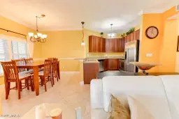 Picture of 10060 Lake Cove Dr 202, Fort Myers, FL 33908