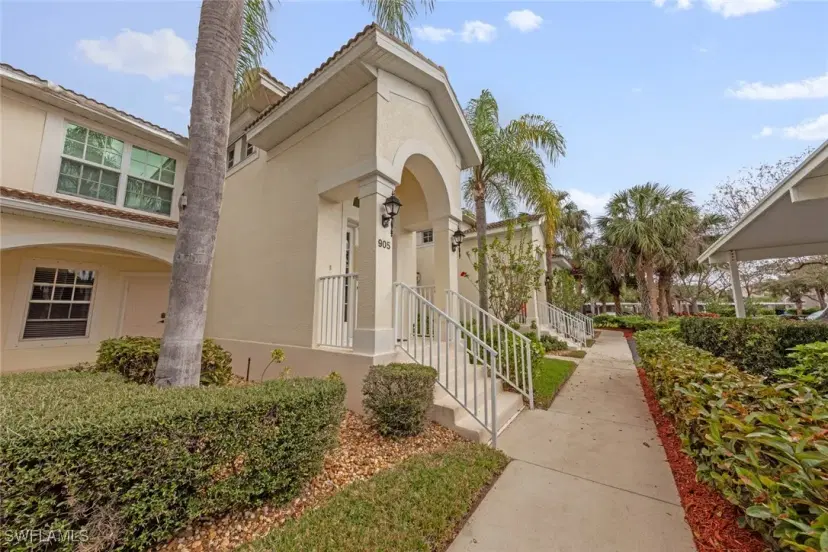 Picture of 10134 Colonial Country Club Blvd 905, Fort Myers FL 33913