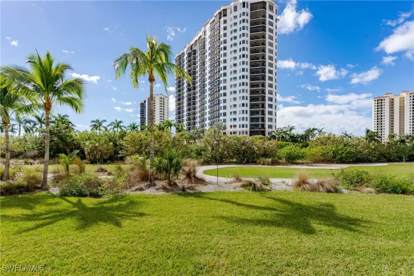 Picture of 1281 Rialto Way, Naples FL 34114