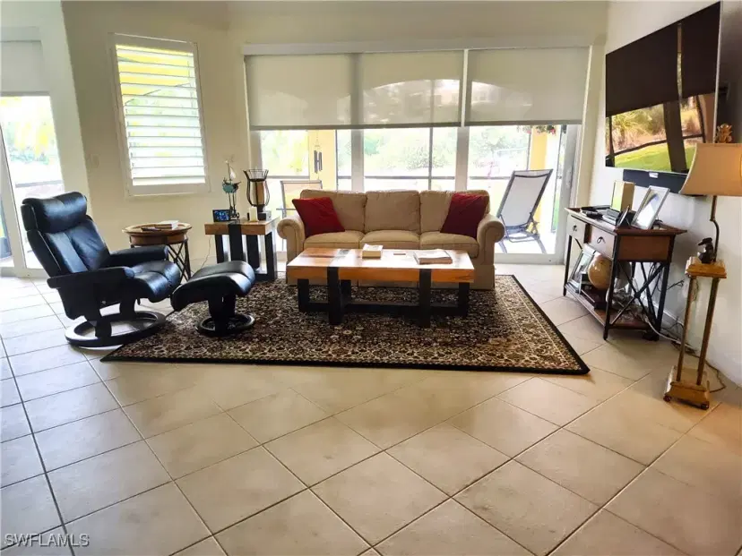 Picture of 1281 Rialto Way, Naples FL 34114