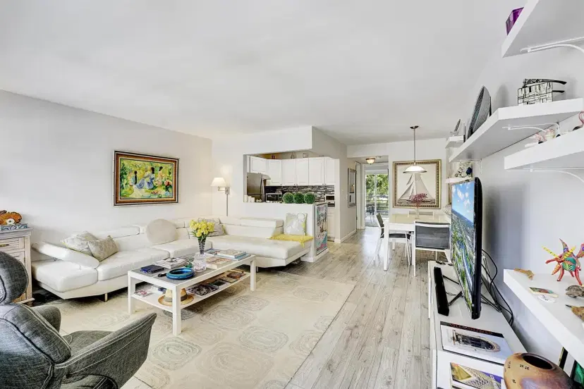 Picture of 12 Harwood A 12A, Deerfield Beach, FL 33442