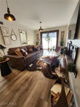 Picture of 1201 Barrett Rd 1207, North Fort Myers, FL 33903
