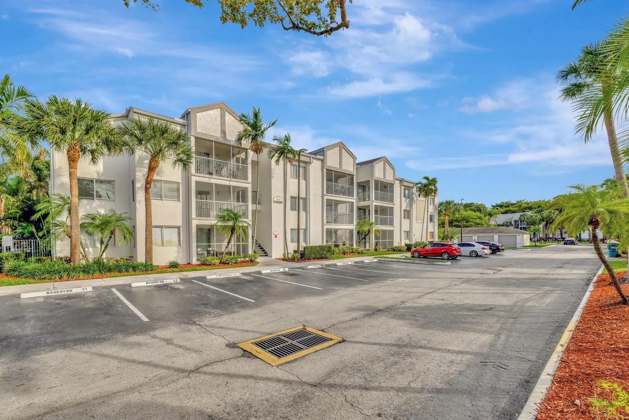 Picture of 5686 Rock Island Rd 101, Tamarac, FL 33319