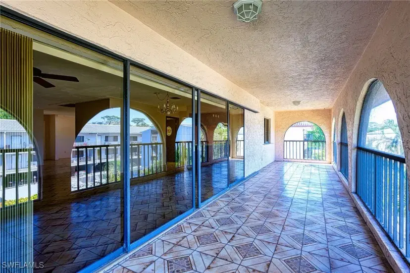Picture of 828 Wiggins Pass Rd 11, Naples FL 34110