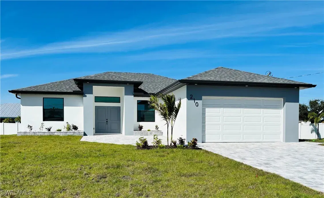 Picture of 210 SW 31St Ave, Cape Coral, FL 33991